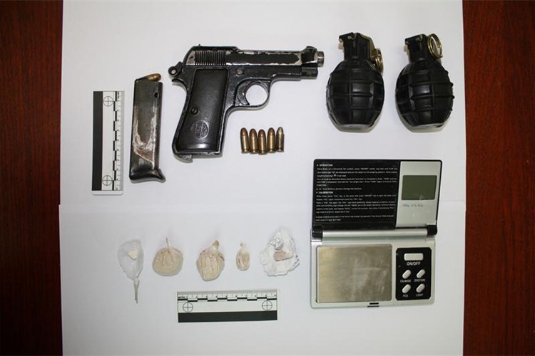 Slika PU_I/oružje i droga pui.JPG